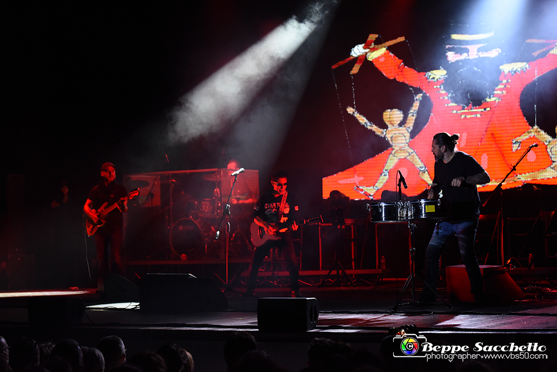 VBS_4124 - Concerto Edoardo Bennato - Peter Pan Rock 'n' Roll Tour.jpg